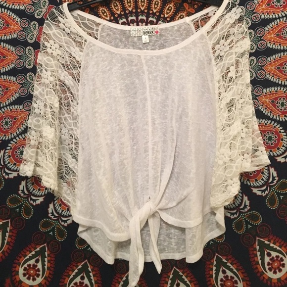 Sheer white lace sleeve top - Picture 1 of 3
